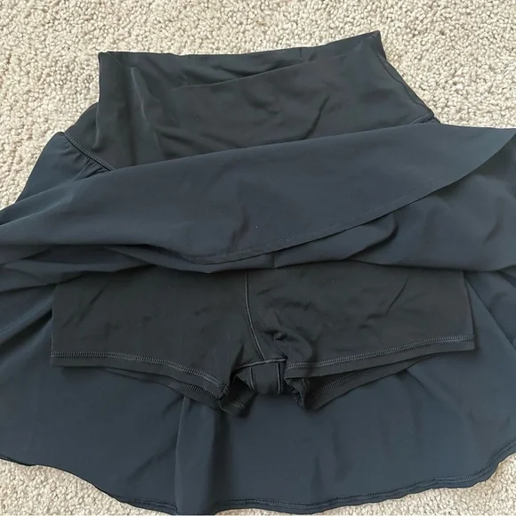 Aerie Offline Black Skort - Picture 3 of 3